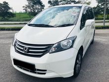 2011 Honda Freed 1.5 FULL SPEC 2 POWER DOOR FULL LOAN ALZA EXORA LIVINA