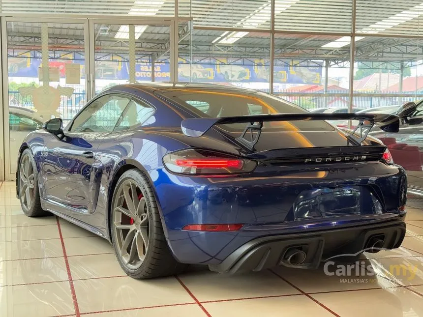 2022 Porsche 718 Cayman GT4 Coupe
