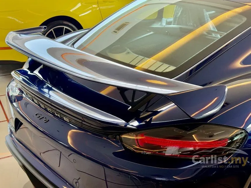 2022 Porsche 718 Cayman GT4 Coupe
