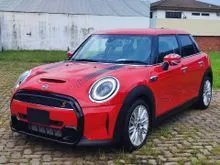 2021 MINI Cooper 2.0 S 5 Door Hatchback Facelift , Half Leather, Facelift Steering, Digital Meter,Electronic Handbrake, Reverse Camera,Ambient Light.