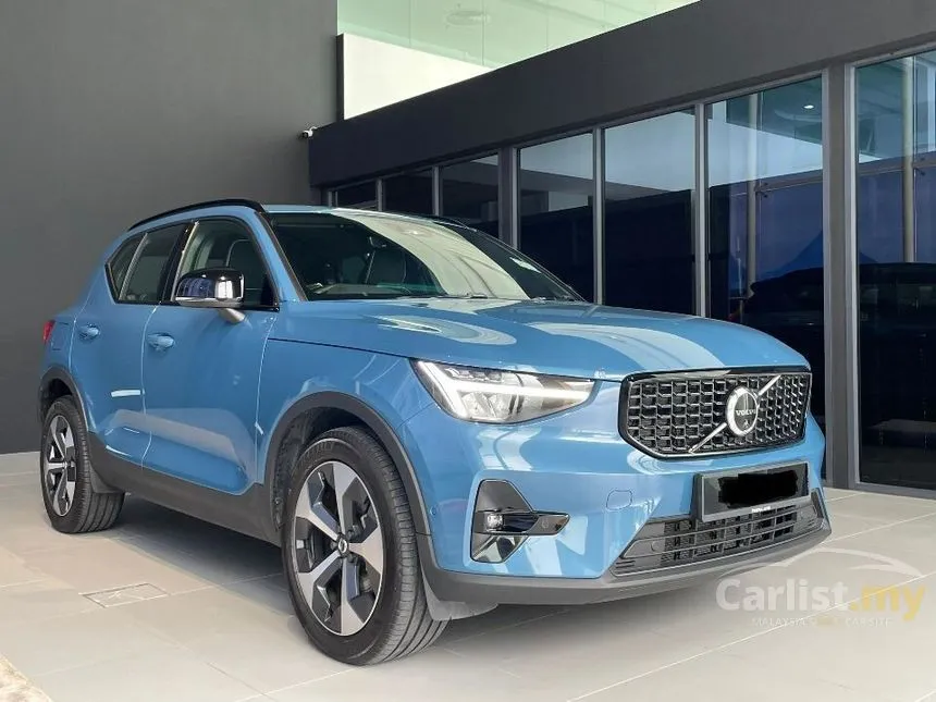 2023 Volvo XC40 B5 Ultimate SUV