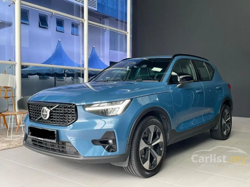 2023 Volvo XC40 B5 Ultimate SUV