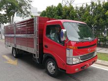 Hino Xzu/ Isuzu 17ft Wooden cargo/7500kg/Year register 2019