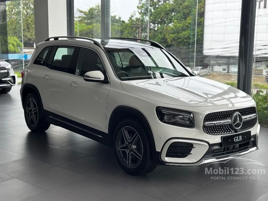 2024 Mercedes-Benz GLB200 AMG Line SUV