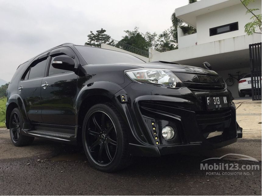 Jual Mobil  Toyota  Fortuner  2021 G TRD  2 5 di Jawa Barat 