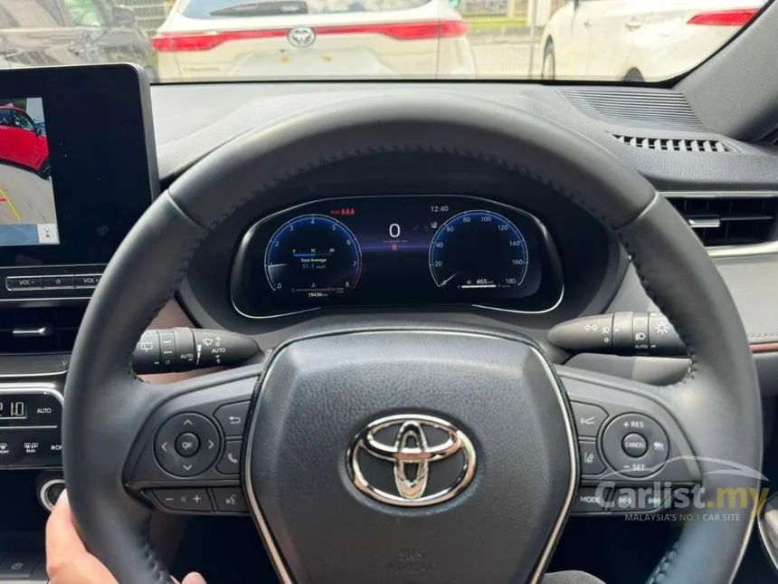 2025 Toyota Harrier Luxury SUV