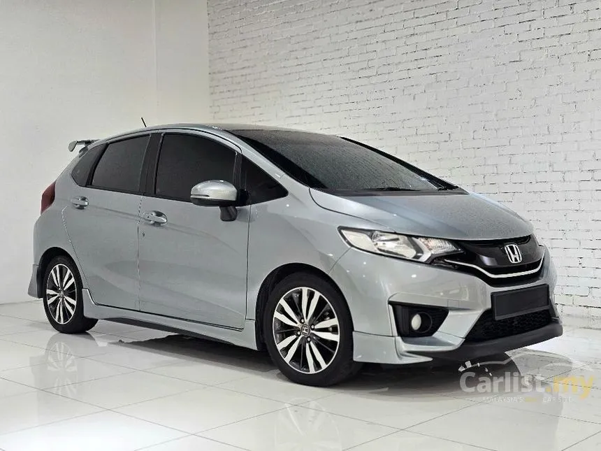 2016 Honda Jazz V i-VTEC Hatchback