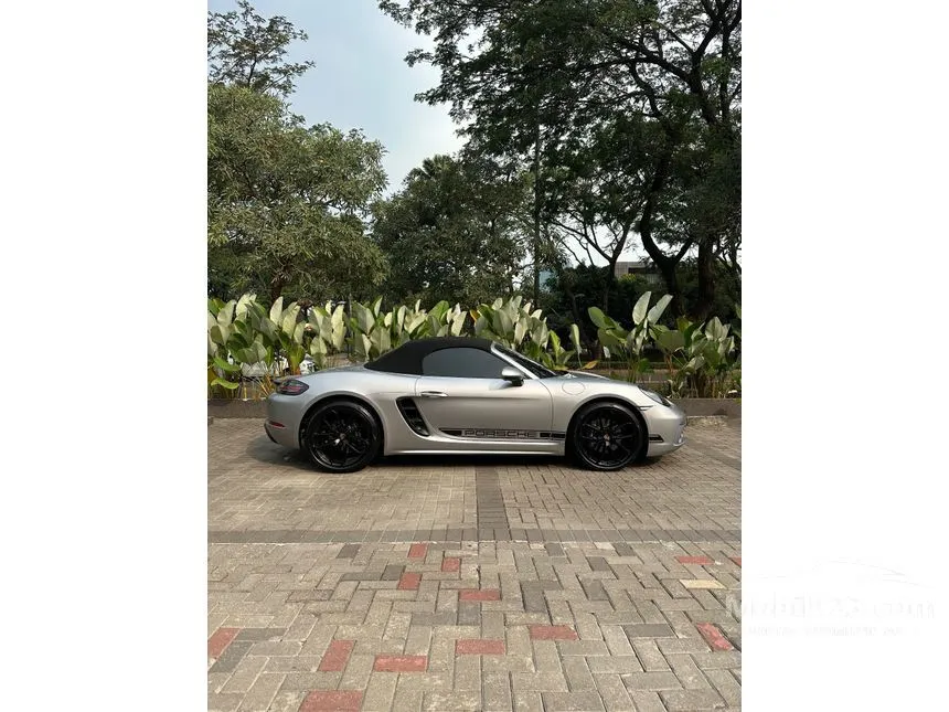 2025 Porsche 718 Boxster Convertible
