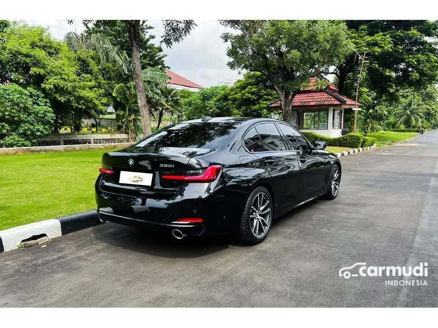 2023 BMW 320i Sport Sedan