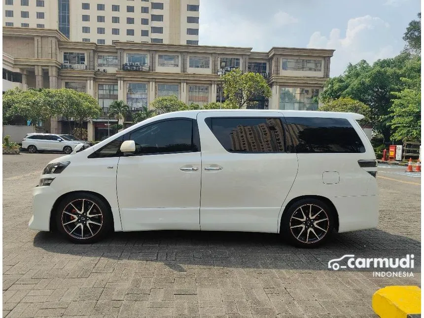 2013 Toyota Vellfire Z GS MPV