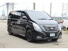 2015 Hyundai H-1 2.5 (ปี 08-17) Deluxe Van