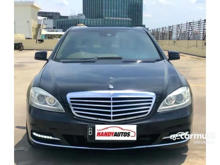 2010 Mercedes-Benz S300L Solitaire Sedan