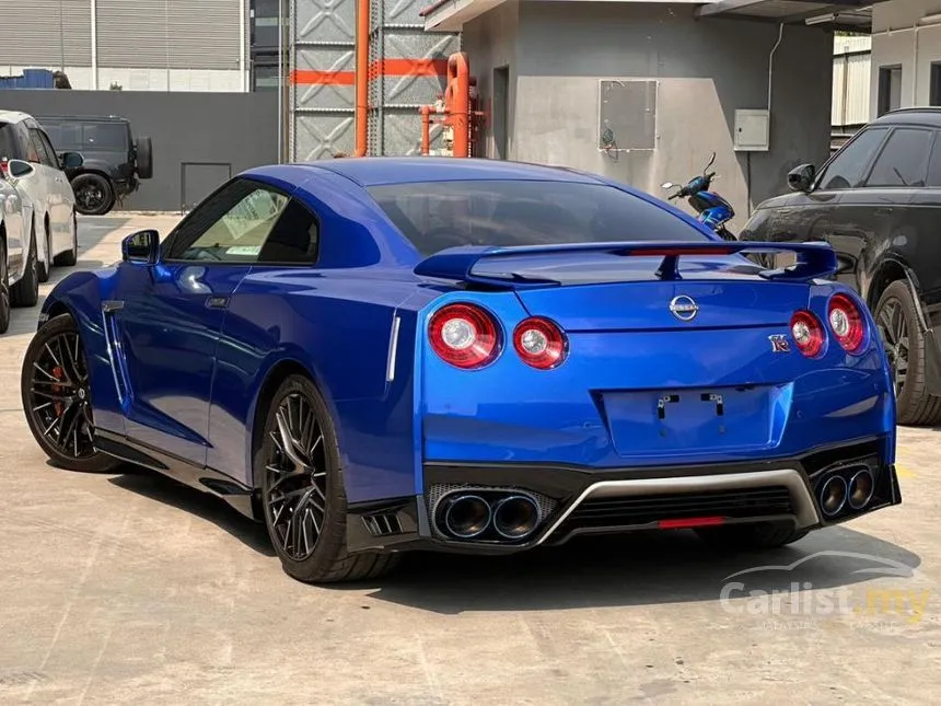 2022 Nissan GT-R Pure Edition Coupe