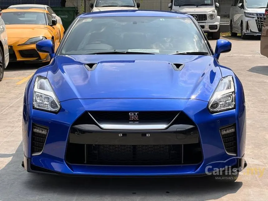 2022 Nissan GT-R Pure Edition Coupe