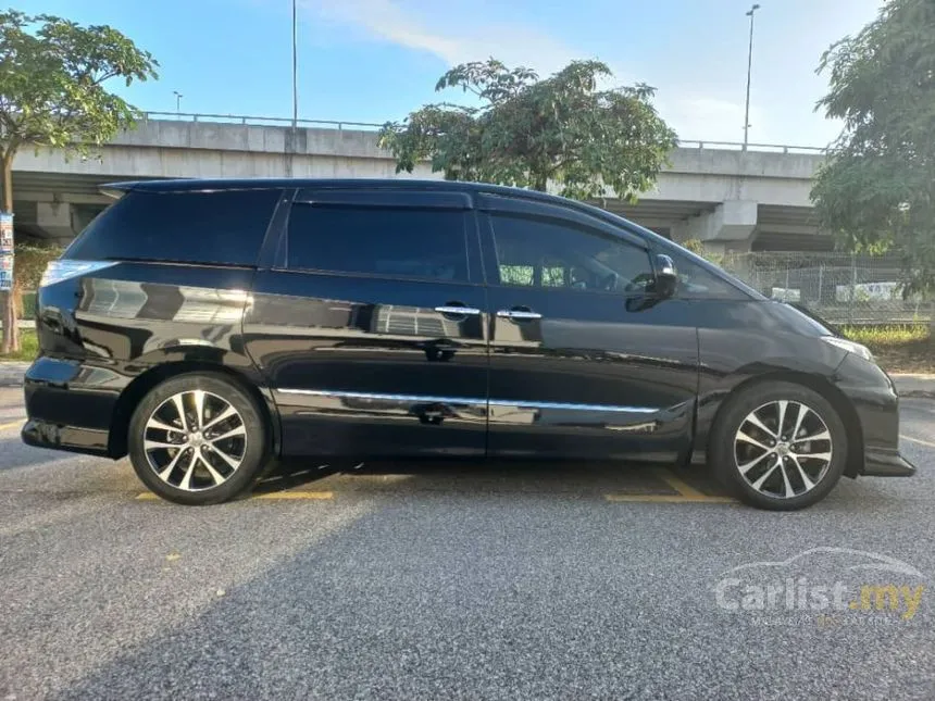 2013 Toyota Estima Aeras MPV
