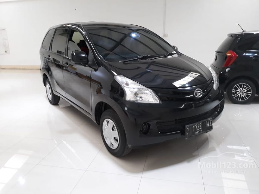 Jual Mobil  Daihatsu  Xenia  2014 M DLX 1 0 di Jawa  Barat  