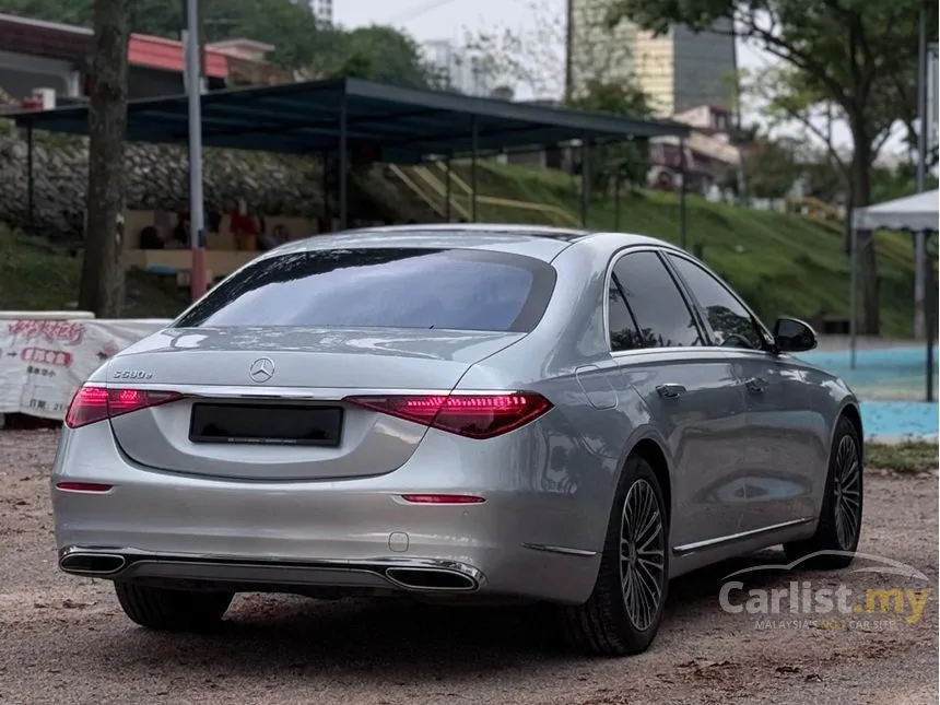 2022 Mercedes-Benz S580e Sedan