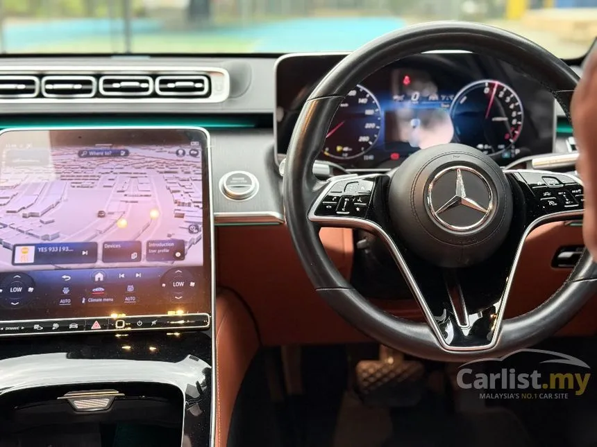 2022 Mercedes-Benz S580e Sedan