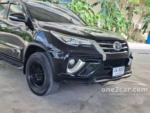 2016 Toyota FORTUNER 2.4 V SUV