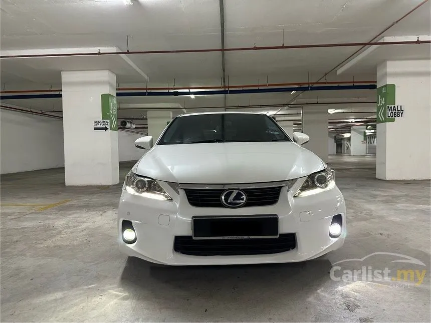 2011 Lexus CT200h Hatchback