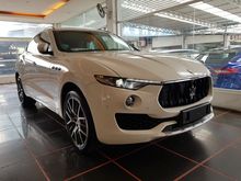 2018 Maserati Levante 3.0 S GranSport SUV Twin Turbo Panoramic Roof Power Boot Push Start Button Keyless-Go Reverse Camera Xenon Light LED Daytime Running Light