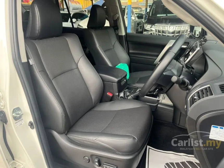 2023 Toyota Land Cruiser Prado GDJ150W TX Black Edition SUV