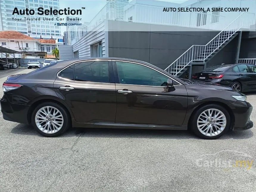 2020 Toyota Camry V Sedan