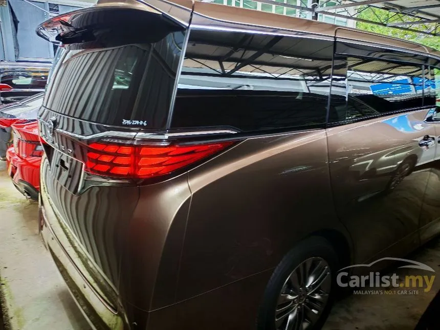2024 Toyota Alphard Z 7-Seater MPV