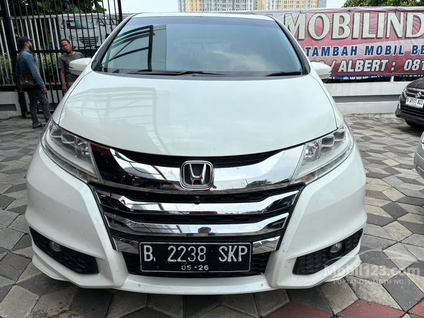 Jual Mobil Honda Odyssey 2016 Prestige 2.4 2.4 di Jawa Barat Automatic MPV Putih Rp 325.000.000
