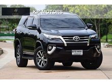 2017 Toyota Fortuner 2.8 (ปี 15-18) V SUV AT