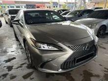 2019 Lexus ES 250 2.5 Luxury Sedan - 1 Careful Owner, Nice Condition, Accident & Flood Free, Will Provide 2 Yrs Warranty + Warranty Books