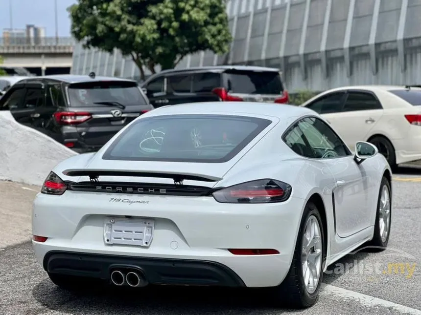 2022 Porsche 718 Cayman Coupe