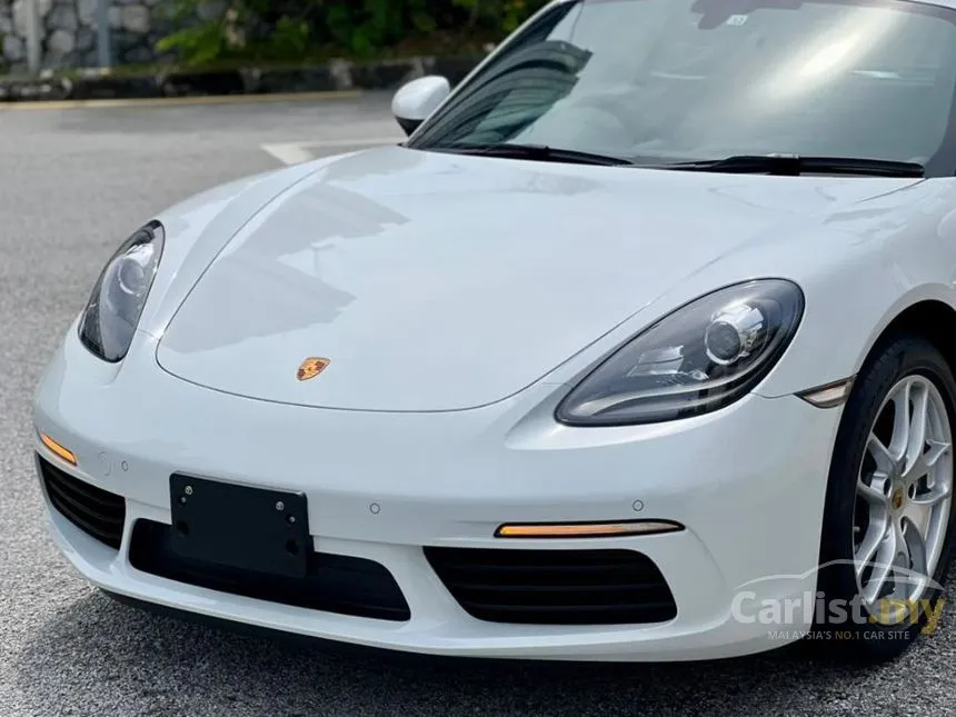 2022 Porsche 718 Cayman Coupe