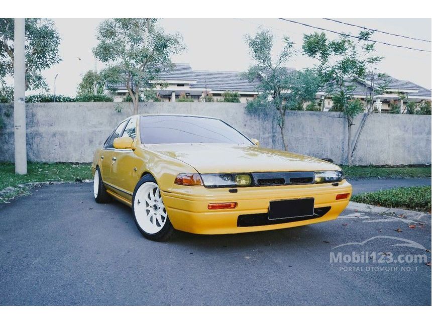 1993 Nissan Cefiro Sedan