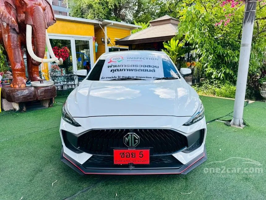 2024 MG MG5 X Sedan