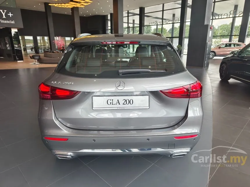2025 Mercedes-Benz GLA200 Progressive Line SUV
