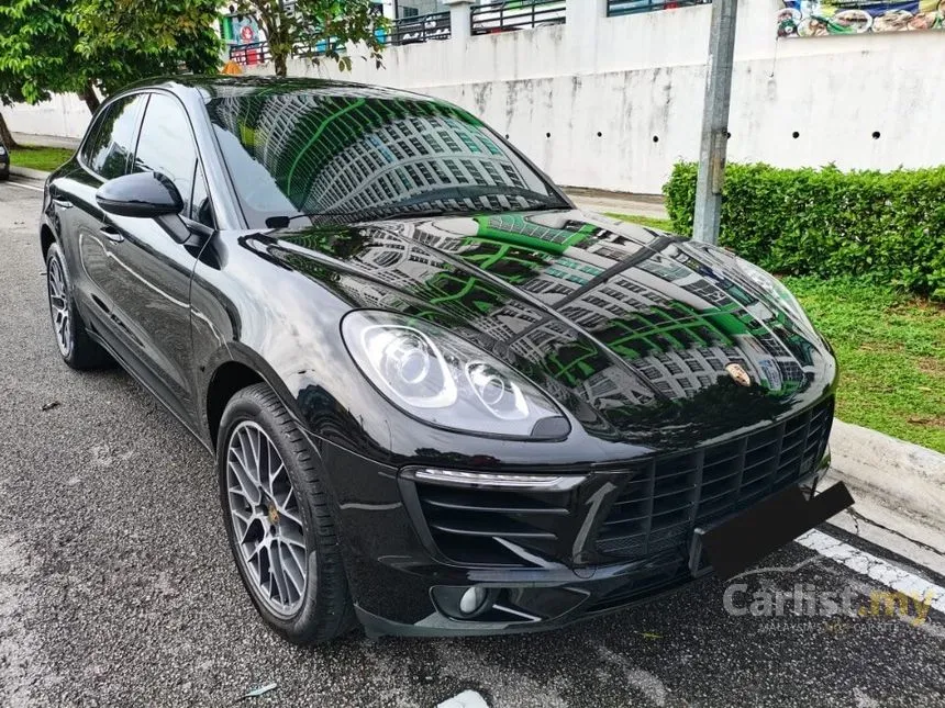 2015 Porsche Macan SUV