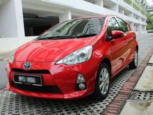 2013 Toyota Prius C 1.5 Hybrid Hatchback --COMPLETE TOYOTA SERVICE RECORDS AVAILABLE -- FREE Raytech Tinted Voucher RM500 — EasySell--