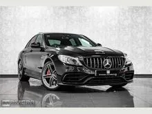 2019 Mercedes-Benz 4.0 AMG C 63 S PREMIUM PLUS V8 - Panoramic Sunroof - AMG performance seats - 360 Surround Camera - 3 rear 3 point seatbelts