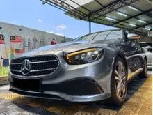 Mercedes Benz E200 2.0 AVANTGARDE F/SERVICE WARNTY
