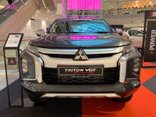 Mitsubishi Triton 2.4 VGT Premium Auto 4x4
