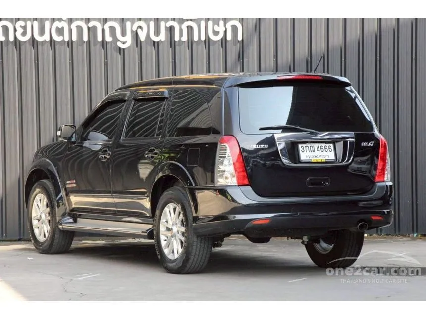 2008 Isuzu MU-7 Primo SUV