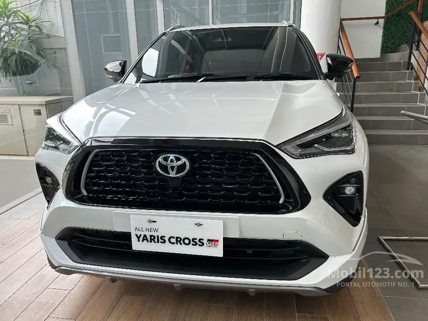 Jual Mobil Toyota Yaris Cross 2024 S GR Parts Aero Package 1.5 di DKI Jakarta Automatic Wagon Putih Rp 398.200.000
