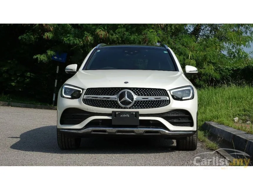 2021 Mercedes-Benz GLC300 4MATIC AMG Line SUV
