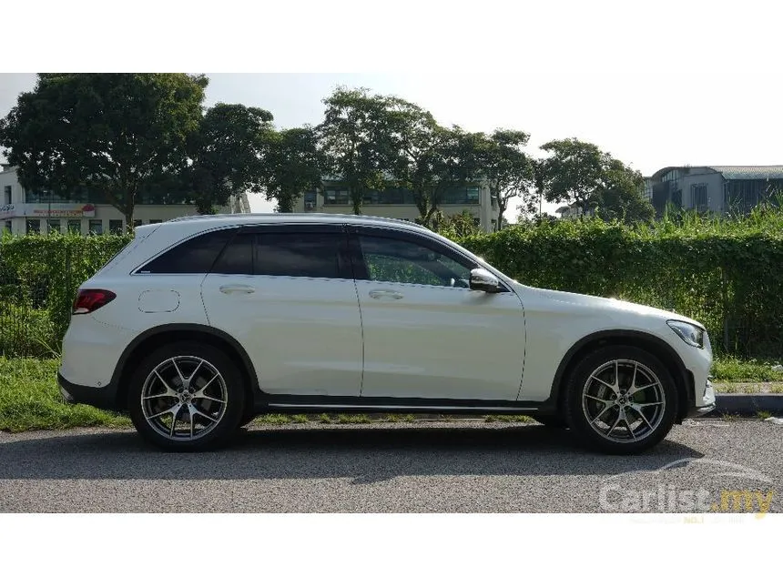 2021 Mercedes-Benz GLC300 4MATIC AMG Line SUV
