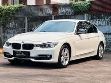 2013 BMW 320i 2.0 Sport Sedan