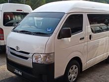 2015 Toyota Hiace 2.5 Window Van