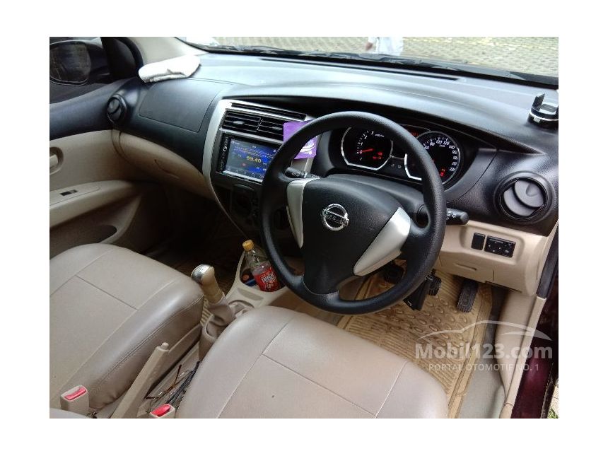 2015 Nissan Grand Livina SV MPV