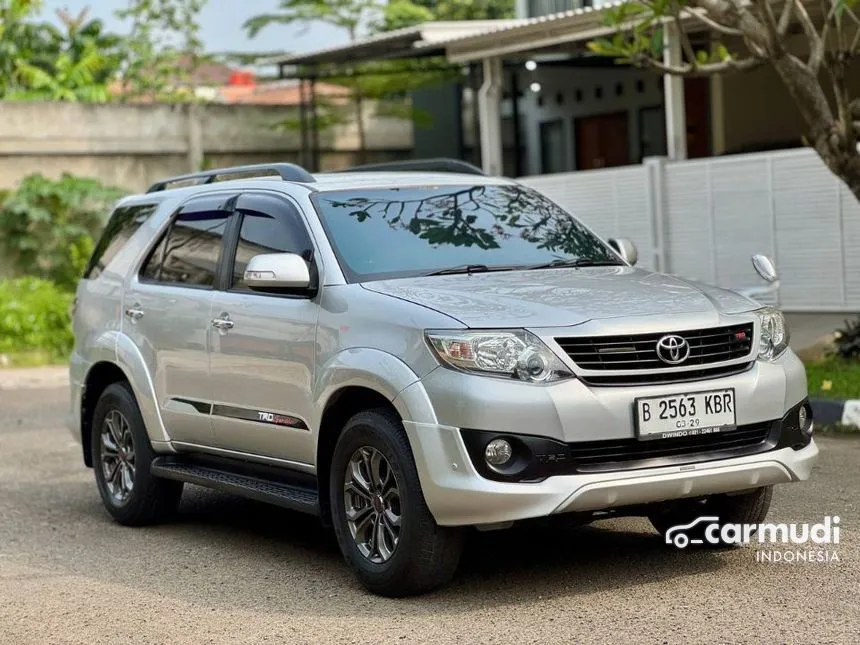 2013 Toyota Fortuner G LUX TRD 4X2 SUV