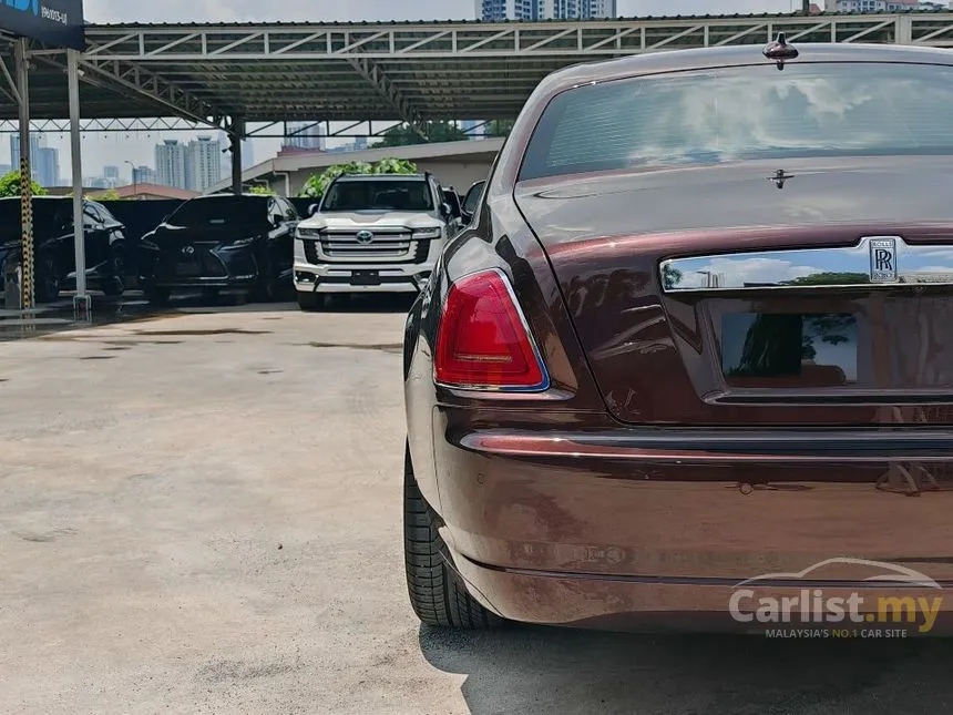 2013 Rolls-Royce Ghost Sedan